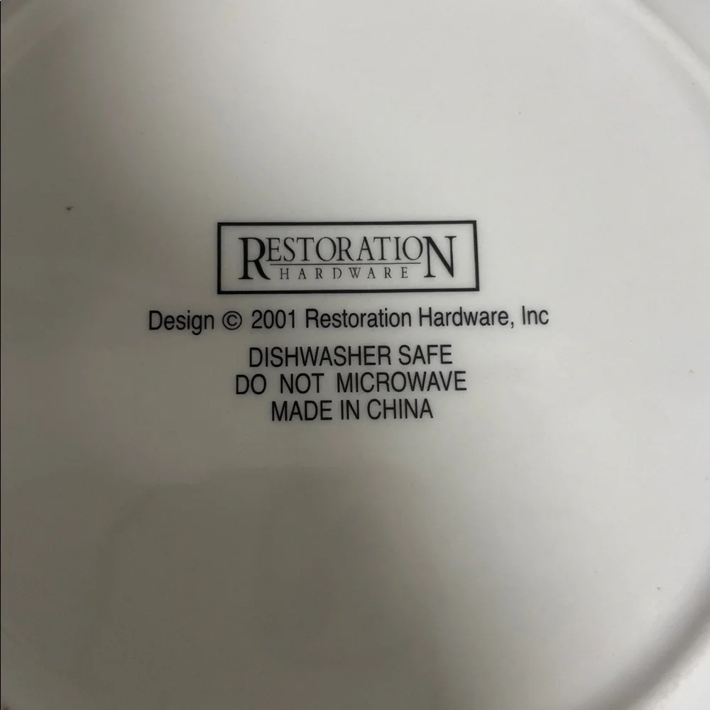 Restoration Hardware 2001 Holly Berry Holiday Salad Dessert Plates Set of 3